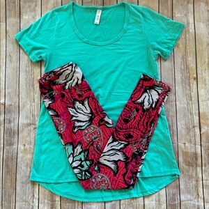 LuLaRoe Classic T/Leggings outfit